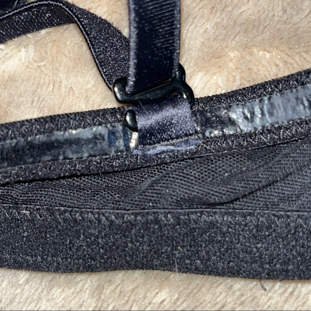 Bundle of PINK Victoria’s Secret Wear Everywhere Bra and Wallflower Bralette - Picture 5 of 16